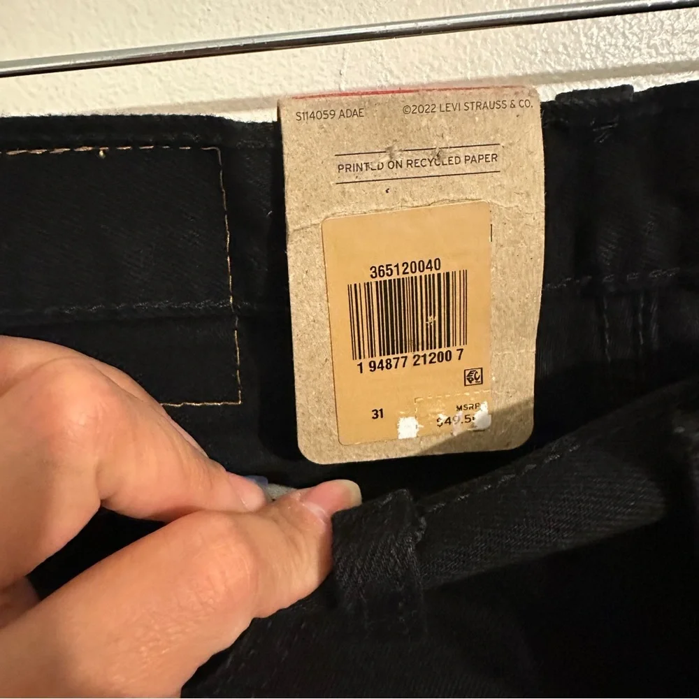 Levi’s Men’s Black Denim Shorts new with tags size 31